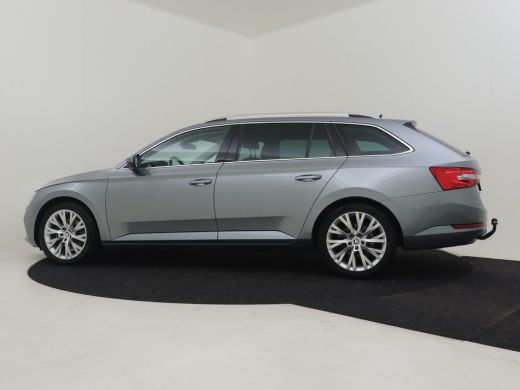 Skoda Superb Combi 1.4 TSI iV Business Edition 218pk l Camera | Trekhaak | Stoelverwarming | Elektr. Verst. Be... ActivLease financial lease