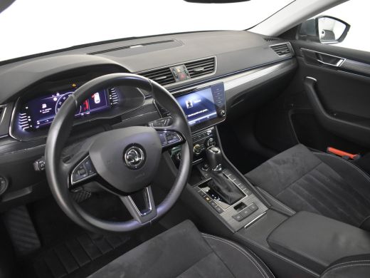 Skoda Superb Combi 1.4 TSI iV Business Edition 218pk l Camera | Trekhaak | Stoelverwarming | Elektr. Verst. Be... ActivLease financial lease
