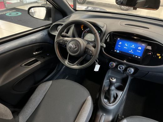 Toyota Aygo 1.0 VVT-i MT Play ActivLease financial lease