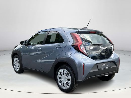 Toyota Aygo 1.0 VVT-i MT Play ActivLease financial lease