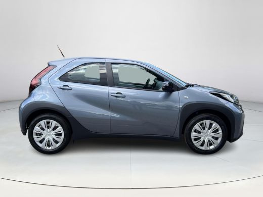 Toyota Aygo 1.0 VVT-i MT Play ActivLease financial lease