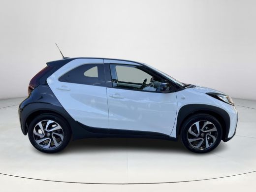 Toyota Aygo 1.0 VVT-i MT Pulse ActivLease financial lease