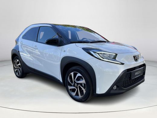 Toyota Aygo 1.0 VVT-i MT Pulse ActivLease financial lease