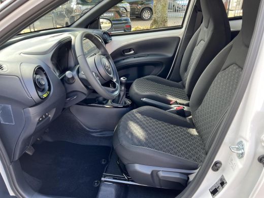 Toyota Aygo 1.0 VVT-i MT Pulse ActivLease financial lease