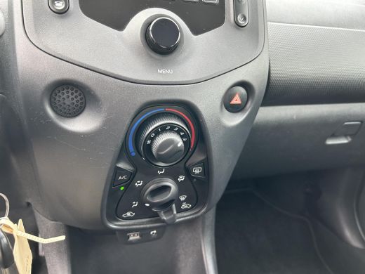 Toyota Aygo 1.0 VVT-i x-fun ActivLease financial lease