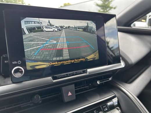 Toyota C-HR 1.8 Hybrid 140 Dynamic (Navigatie - Apdaptive cruise) ActivLease financial lease