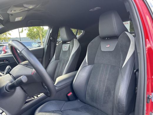 Toyota C-HR 2.0 Hybrid GR-Sport | All-in prijs | Automaat | stoelverwarming | Apple/android auto ActivLease financial lease