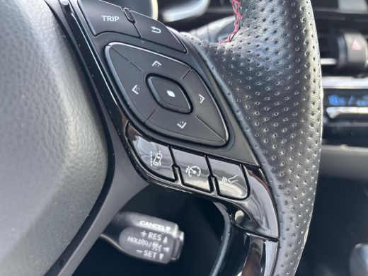Toyota C-HR 2.0 Hybrid GR-Sport | All-in prijs | Automaat | stoelverwarming | Apple/android auto ActivLease financial lease