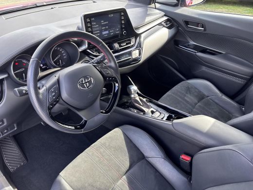 Toyota C-HR 2.0 Hybrid GR-Sport | All-in prijs | Automaat | stoelverwarming | Apple/android auto ActivLease financial lease