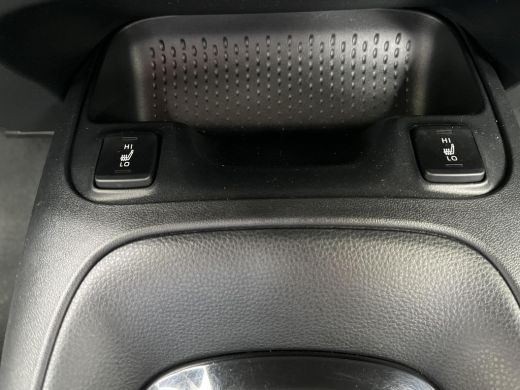 Toyota Corolla 1.8 Hybrid Active | All-in prijs | Automaat | parkeersensoren ActivLease financial lease