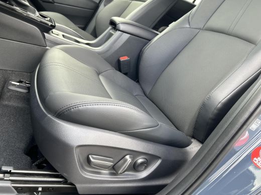 Toyota Corolla Cross Hybrid 180 Executive ActivLease financial lease