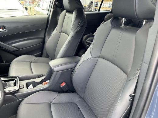 Toyota Corolla Cross Hybrid 180 Executive ActivLease financial lease