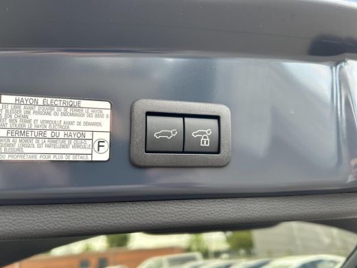 Toyota Corolla Cross Hybrid 180 Executive ActivLease financial lease