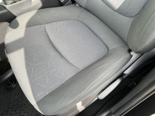 Toyota RAV4 2.5 Hybrid Dynamic Black Edition ActivLease financial lease