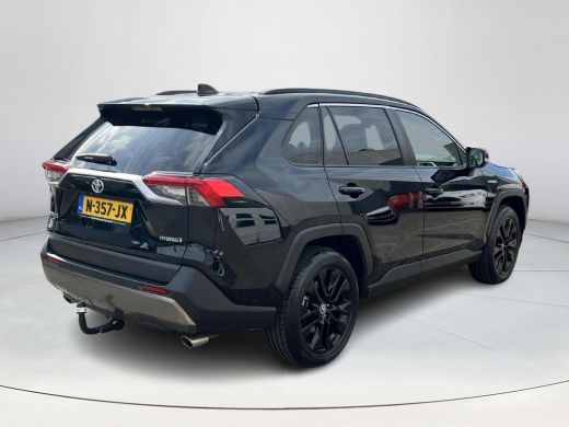Toyota RAV4 2.5 Hybrid Dynamic Black Edition ActivLease financial lease