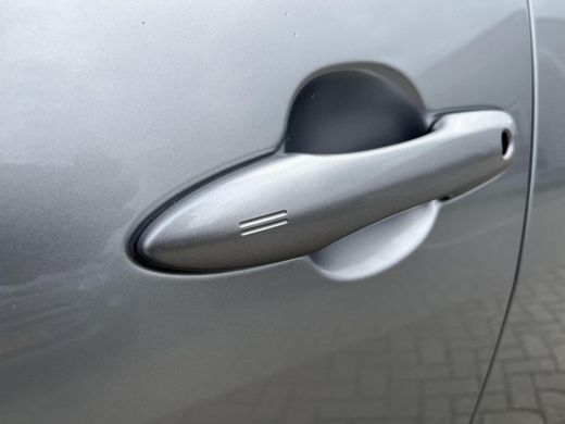 Toyota Yaris 1.5 Hybrid Executive | All-in prijs | Apple/Android | Camera | Stoelverwarming | ActivLease financial lease