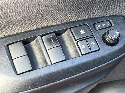 Toyota Yaris 1.5 Hybrid GR Sport | JBL Audio | Navigatie | Dode hoek waarschuwing | Stoelverwarming | ActivLease financial lease