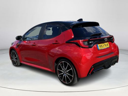 Toyota Yaris 1.5 Hybrid GR Sport | JBL Audio | Navigatie | Dode hoek waarschuwing | Stoelverwarming | ActivLease financial lease
