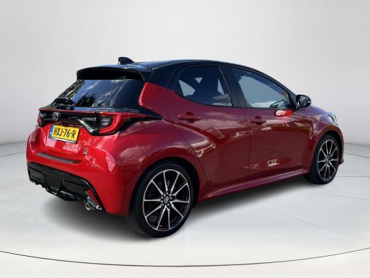 Toyota Yaris 1.5 Hybrid GR Sport | JBL Audio | Navigatie | Dode hoek waarschuwing | Stoelverwarming | ActivLease financial lease