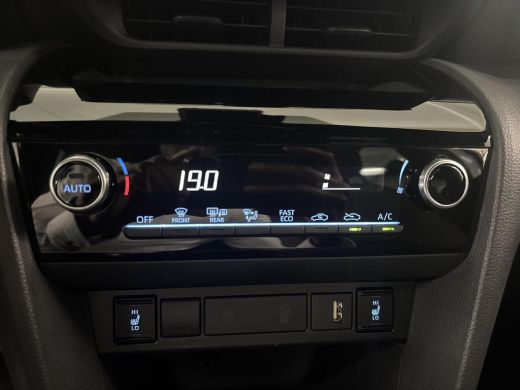 Toyota Yaris Cross 1.5 Hybrid Explore ActivLease financial lease