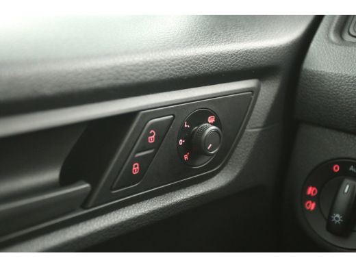 Volkswagen Caddy 2.0 TDI L2H1 | DSG Automaat | Trekhaak | Airco | Cruise | Carplay | Navigatie | Parkeersensoren ActivLease financial lease