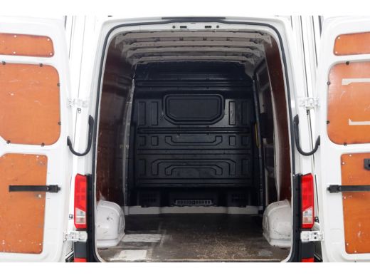 Volkswagen Crafter 35 2.0 TDI 140pk E6 L3H3 (L2H2) Dubbel Glasresteel Navi/Camera 01-2019 ActivLease financial lease