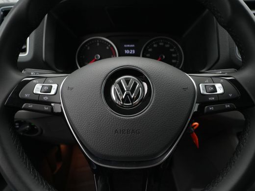 Volkswagen Crafter 35 2.0 TDI L3H3 Exclusive EURO VI Trekhaak Navigatie Camera Acc Pdc Stoel/Stuurverwarming Carplay ActivLease financial lease
