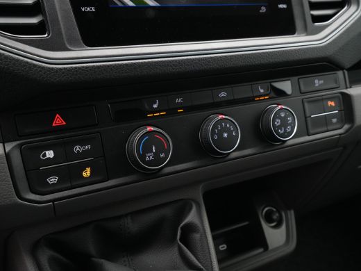 Volkswagen Crafter 35 2.0 TDI L3H3 Exclusive EURO VI Trekhaak Navigatie Camera Acc Pdc Stoel/Stuurverwarming Carplay ActivLease financial lease