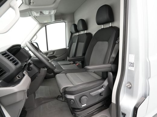 Volkswagen Crafter 35 2.0 TDI L3H3 Highline Camera Pdc Acc Trekhaak Navigatie Carplay Parkassist ActivLease financial lease