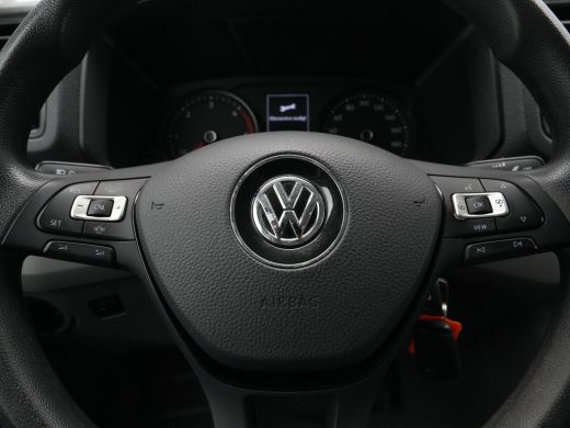 Volkswagen Crafter 35 2.0 TDI L3H3 Highline Camera Pdc Acc Trekhaak Navigatie Carplay Parkassist ActivLease financial lease