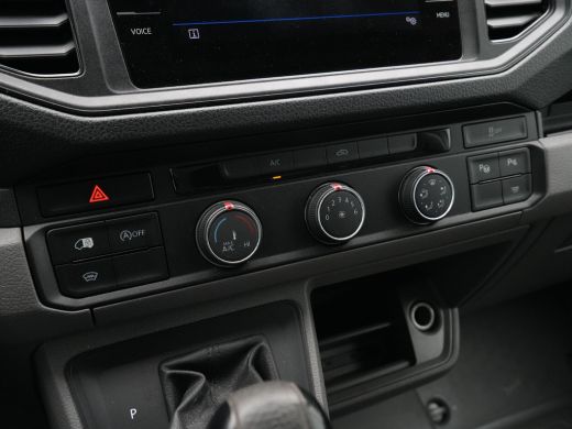 Volkswagen Crafter 35 2.0 TDI L3H3 Highline Camera Pdc Acc Trekhaak Navigatie Carplay Parkassist ActivLease financial lease