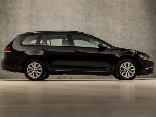 Volkswagen Golf 1.0 TSI Sportline (APPLE CARPLAY, GROOT NAVI, CLIMATE, ALCANTARA, STOELVERWARMING, SPORTSTOELEN, ... ActivLease financial lease