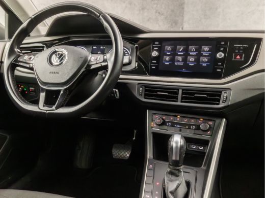 Volkswagen Polo 1.0 TSI Highline R Sport Automaat (APPLE CARPLAY, GROOT NAVI, CLIMATE, CAMERA, STOELVERWARMING, S... ActivLease financial lease