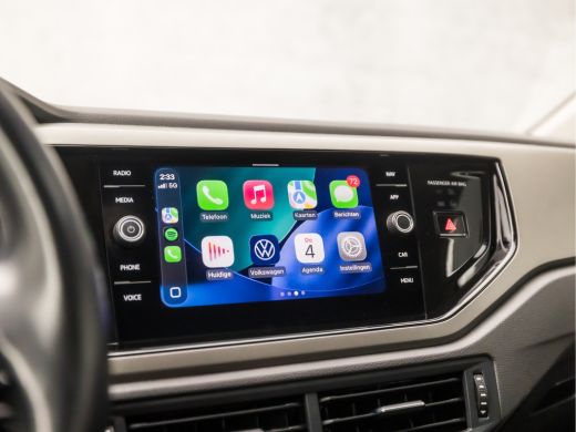 Volkswagen Polo 1.0 TSI Highline R Sport Automaat (APPLE CARPLAY, GROOT NAVI, CLIMATE, CAMERA, STOELVERWARMING, S... ActivLease financial lease