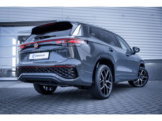 Volkswagen Tayron R-line Edition 1.5 e-Hybrid 204PK | Extra getint glas | Lichtmetalen velgen 20" | R-Line exterieur ActivLease financial lease