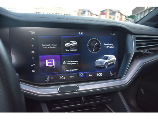 Volkswagen Touareg 3.0 TSI eHybrid 462PK 4MOTION R | ALARM | TREKHAAK | 21 INCH | LUCHTVERING | PANORAMADAK | NAVIGA... ActivLease financial lease