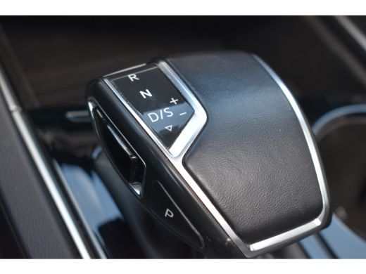 Volkswagen Touareg 3.0 TSI eHybrid 462PK 4MOTION R | ALARM | TREKHAAK | 21 INCH | LUCHTVERING | PANORAMADAK | NAVIGA... ActivLease financial lease