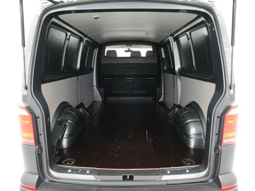 Volkswagen Transporter 2.0 TDI 150pk L2H1 Comfortline Navigatie Camera Cruise Dab Pdc Carplay ActivLease financial lease
