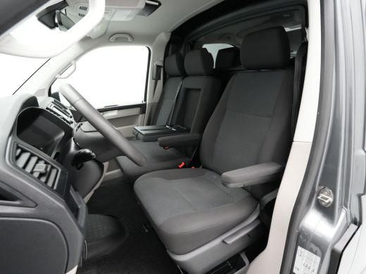 Volkswagen Transporter 2.0 TDI 150pk L2H1 Comfortline Navigatie Camera Cruise Dab Pdc Carplay ActivLease financial lease