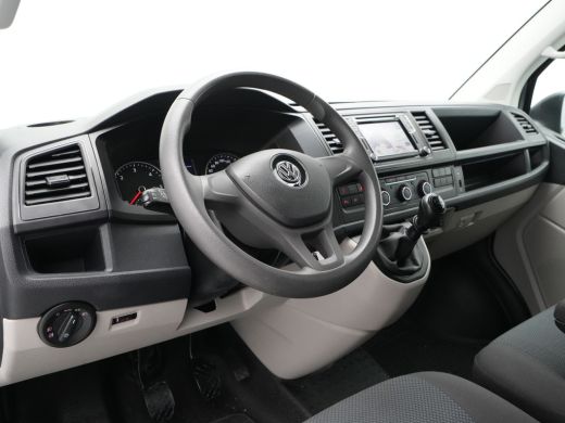 Volkswagen Transporter 2.0 TDI 150pk L2H1 Comfortline Navigatie Camera Cruise Dab Pdc Carplay ActivLease financial lease