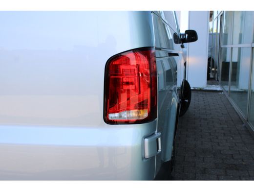 Volkswagen Transporter 2.0 TDI L2H1 | 150 PK | DSG Automaat | 18'' velgen, nieuwe banden | NAVI | PDC v+a | Airco | Stoe... ActivLease financial lease
