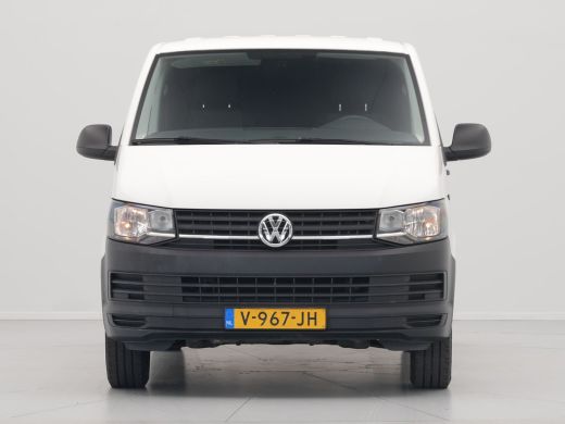Volkswagen Transporter 2.0 TDI L2H1 Navigatie trekhaak betimmeringen ActivLease financial lease