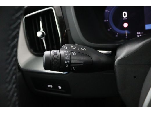 Volvo  XC60 T6 Plug-in hybrid AWD Ultra Dark | Panoramadak | 360 Camera | Head-up display | Stoel en stuurwie... ActivLease financial lease