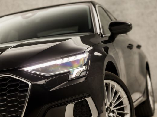 Audi A3 Limousine 30 TFSI Sport Automaat (GROOT NAVI, APPLE CARPLAY, CAMERA, GETINT GLAS, ADAPTIVE CRUISE... ActivLease financial lease