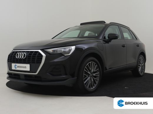Audi Q3 45 TFSI e Advanced edition 245pk l Panoramadak | Leder l Elektr. Achterklep l Navigatie | 19"LMV... Audi Q3 45 TFSI e Advanced edition 245pk l Panoramadak | Leder l Elektr. Achterklep l Navigatie | 19"LMV...