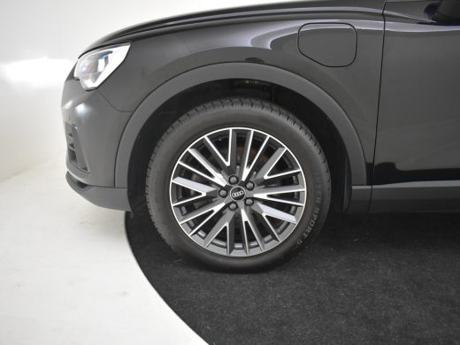 Audi Q3 45 TFSI e Advanced edition 245pk | Panoramadak | Leder l Elektr. Achterklep l Navigatie | 19"LMV ... ActivLease financial lease