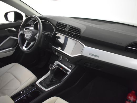 Audi Q3 45 TFSI e Advanced edition 245pk | Panoramadak | Leder l Elektr. Achterklep l Navigatie | 19"LMV ... ActivLease financial lease