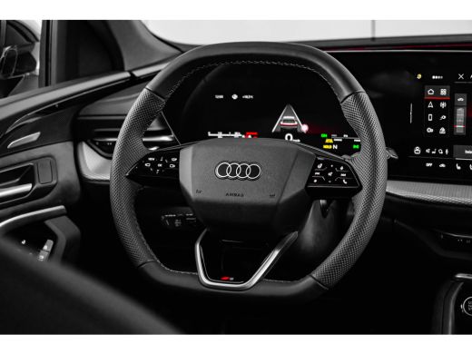 Audi Q5 2.0 TFSI e-hybrid 270 kW quattro S edition Competition Trekhaak | Panorama Dak | Luchtvering | St... ActivLease financial lease