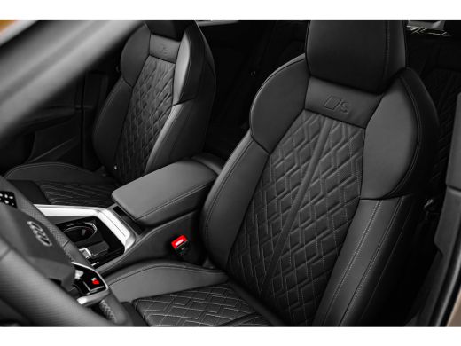 Audi Q5 2.0 TFSI e-hybrid 270 kW quattro S edition Competition Trekhaak | Panorama Dak | Luchtvering | St... ActivLease financial lease