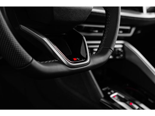 Audi Q5 2.0 TFSI e-hybrid 270 kW quattro S edition Competition Trekhaak | Panorama Dak | Luchtvering | St... ActivLease financial lease